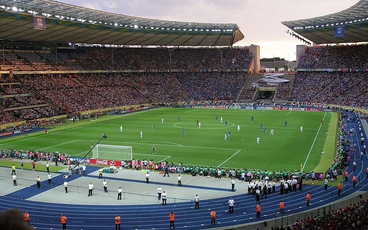 Football stadium 227561 960 720 Football stadium 227561 960 720